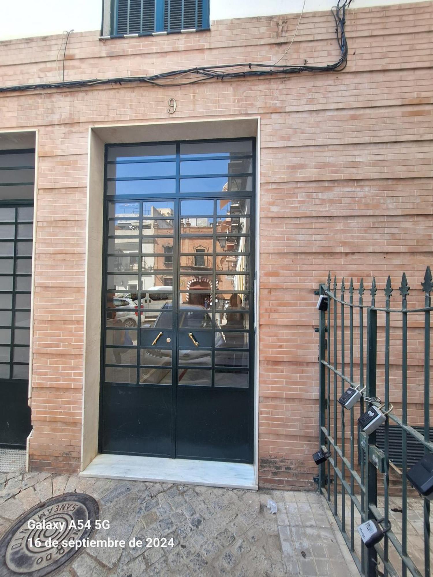 Apartamento En La Juderia De Sevilla Luaran gambar
